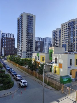1-к квартира, 3/24 эт., 42м²