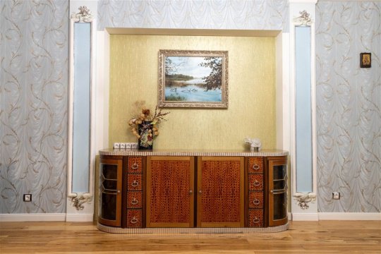 3-к квартира, 2/4 эт., 160м²
