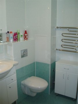 2-к квартира, 3/17 эт., 85м²