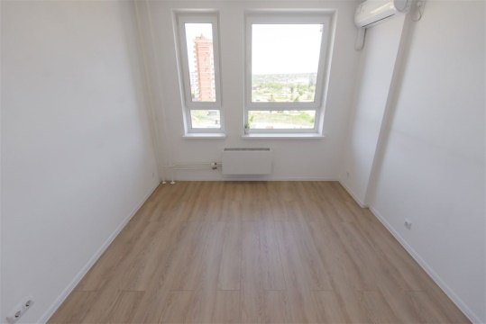 3-к квартира, 8/17 эт., 92м²