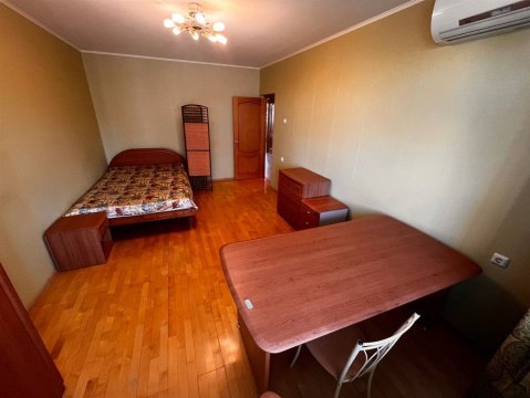 2-к квартира, 9/17 эт., 60м²