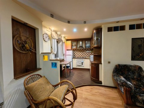 3-к квартира, 3/5 эт., 92м²