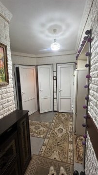 3-к квартира, 1/4 эт., 54м²