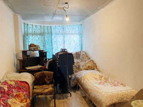 2-к квартира, 6/18 эт., 60м²