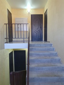2-к квартира, 2/2 эт., 58м²