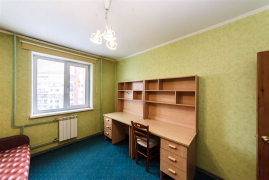 3-к квартира, 6/9 эт., 65м²