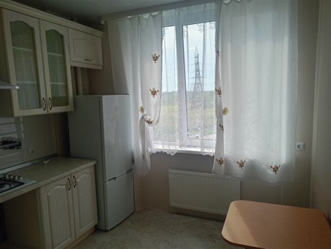 1-к квартира, 4/25 эт., 42м²