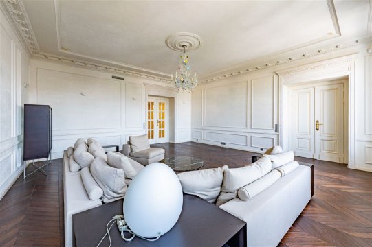5-к квартира, 5/6 эт., 334м²