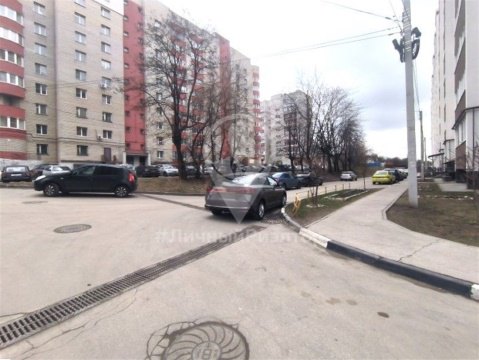 1-к квартира, 10/10 эт., 32м²