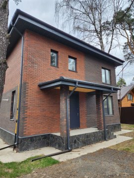 Дом 234м², участок 7 сот.