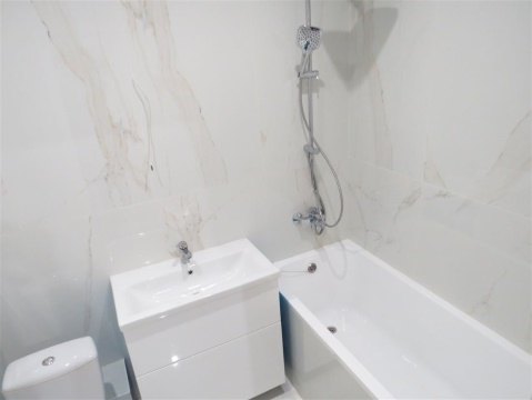 2-к квартира, 6/19 эт., 65м²
