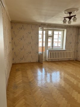2-к квартира, 3/5 эт., 70м²
