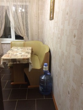3-к квартира, 2/10 эт., 65м²