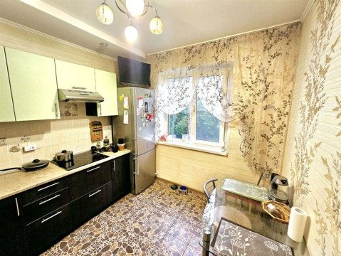 3-к квартира, 4/10 эт., 66м²