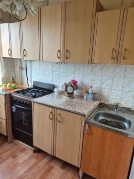 3-к квартира, 5/5 эт., 61м²
