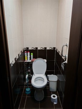 2-к квартира, 1/3 эт., 58м²
