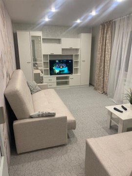 2-к квартира, 5/9 эт., 42м²