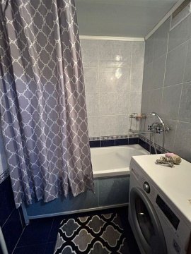 4-к квартира, 5/5 эт., 77м²