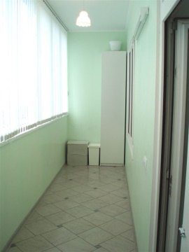 2-к квартира, 3/17 эт., 85м²