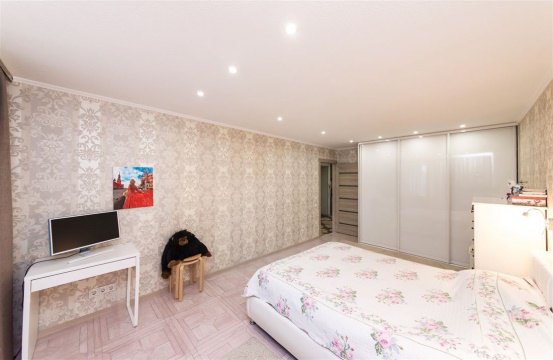 3-к квартира, 5/9 эт., 70м²