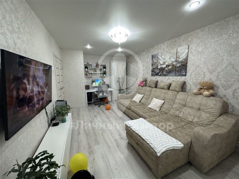 3-к квартира, 5/5 эт., 60м²