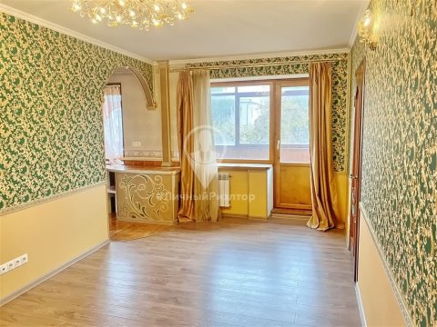 3-к квартира, 4/5 эт., 43м²