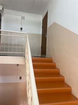 2-к квартира, 3/3 эт., 60м²
