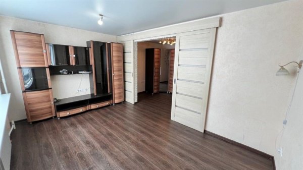 2-к квартира, 10/12 эт., 50м²