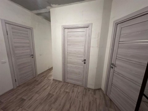 2-к квартира, 6/18 эт., 60м²
