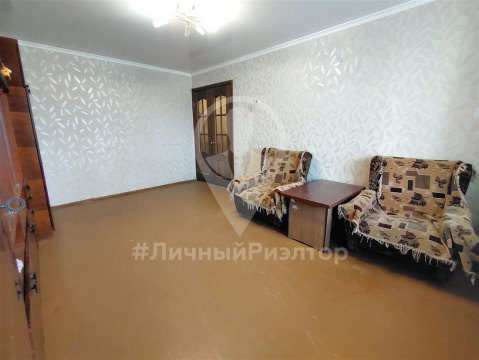 2-к квартира, 5/5 эт., 50м²