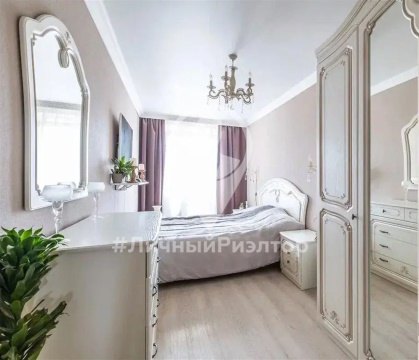 3-к квартира, 1/5 эт., 61м²