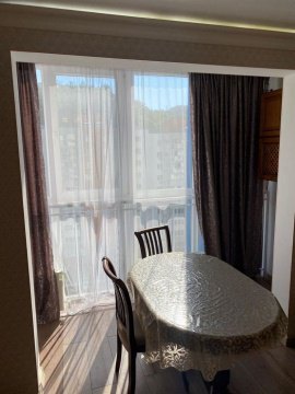 2-к квартира, 9/10 эт., 64м²