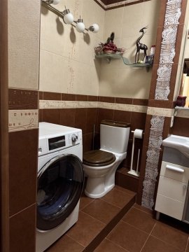 2-к квартира, 3/5 эт., 60м²