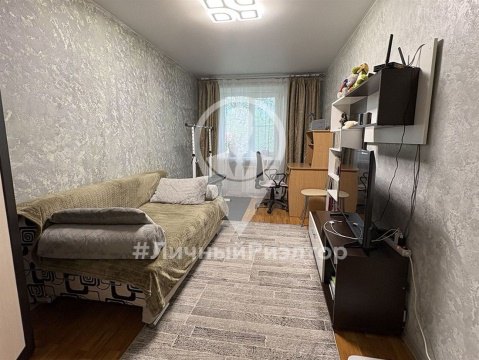 3-к квартира, 5/5 эт., 58м²