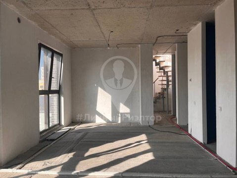 2-к квартира, 4/4 эт., 157м²