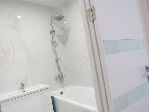 2-к квартира, 6/19 эт., 65м²