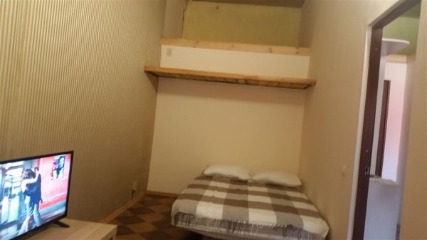 2-к квартира, 1/3 эт., 45м²