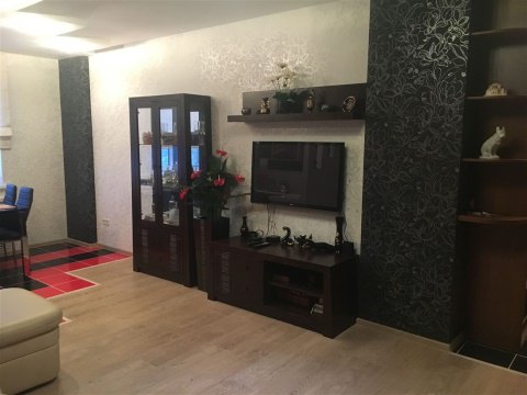 2-к квартира, 13/19 эт., 51м²