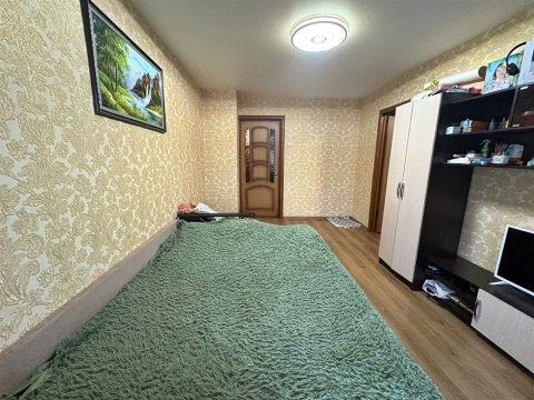 2-к квартира, 5/5 эт., 43м²