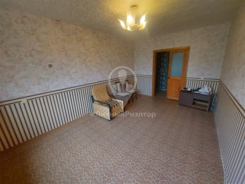 2-к квартира, 4/10 эт., 50м²