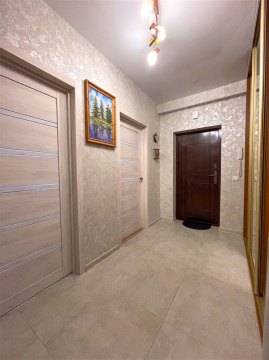 2-к квартира, 1/3 эт., 57м²