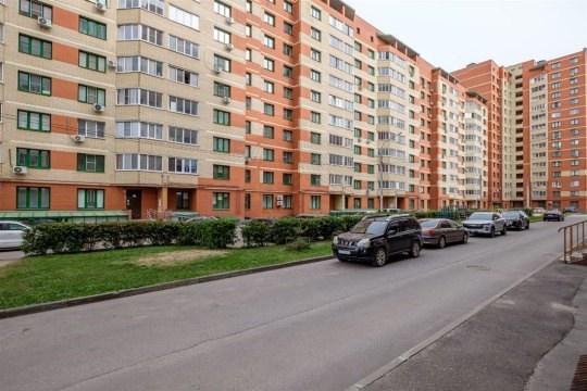 1-к квартира, 7/10 эт., 42м²