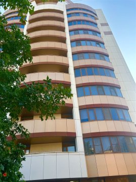 3-к квартира, 6/10 эт., 141м²