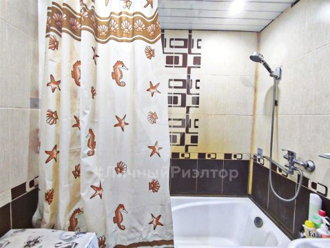 2-к квартира, 3/3 эт., 53м²