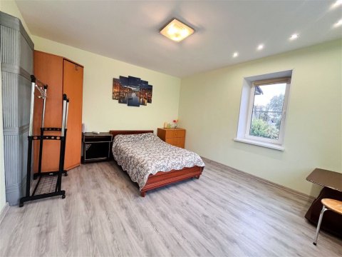 Дом 83м², участок 10 сот.