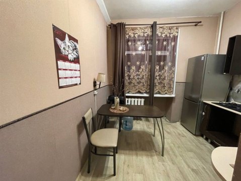 3-к квартира, 4/7 эт., 55м²