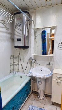 2-к квартира, 3/3 эт., 51м²