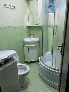 3-к квартира, 3/3 эт., 65м²