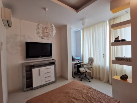 3-к квартира, 14/41 эт., 104м²
