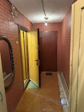 2-к квартира, 3/10 эт., 52м²